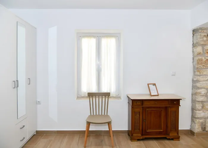 Captain Theo Apartment Annoula